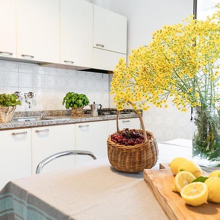 Marina Apartment Сан Бартоломео ал Маре Екстериор снимка